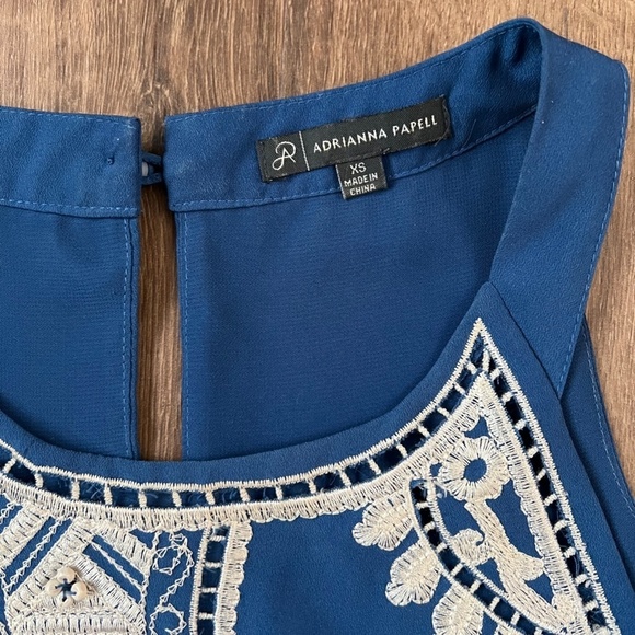 Adrianna Papell Blue Embroidered High Neck Tank Sz XS - Picture 3 of 10